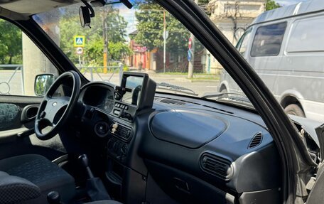 Chevrolet Niva I рестайлинг, 2005 год, 400 000 рублей, 14 фотография
