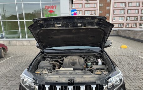 Toyota Land Cruiser Prado 150 рестайлинг 2, 2016 год, 3 550 000 рублей, 9 фотография