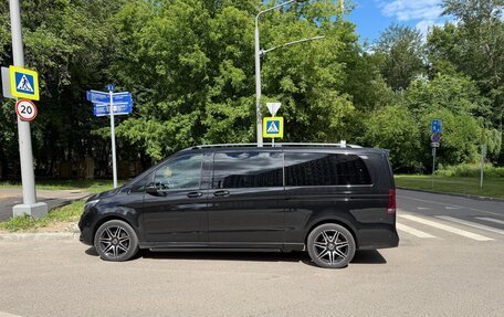 Mercedes-Benz V-Класс, 2023 год, 11 000 000 рублей, 3 фотография