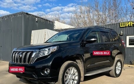 Toyota Land Cruiser Prado 150 рестайлинг 2, 2016 год, 3 550 000 рублей, 12 фотография