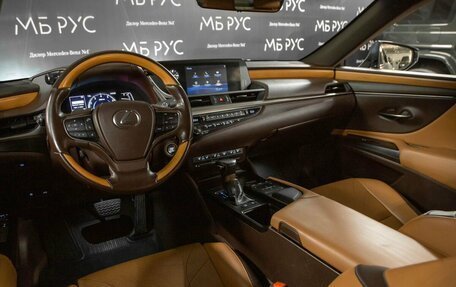 Lexus ES VII, 2019 год, 3 250 000 рублей, 13 фотография