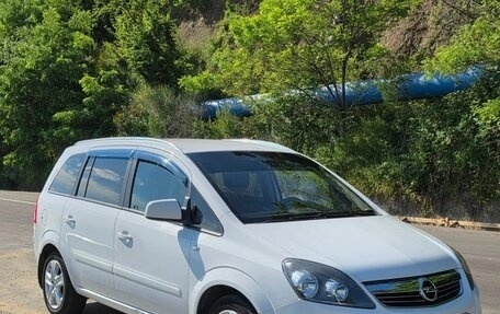 Opel Zafira B, 2013 год, 997 000 рублей, 3 фотография