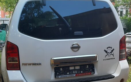 Nissan Pathfinder, 2011 год, 800 000 рублей, 4 фотография