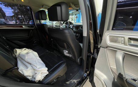 Volkswagen Touareg III, 2011 год, 2 250 000 рублей, 8 фотография