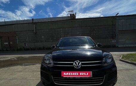 Volkswagen Touareg III, 2011 год, 2 250 000 рублей, 10 фотография