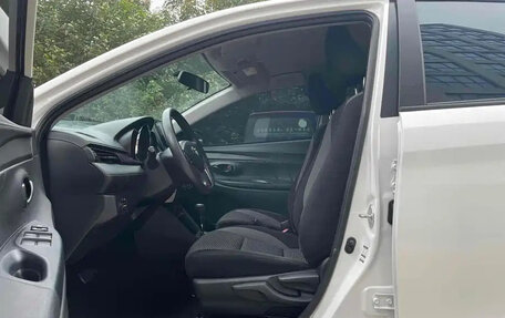 Toyota Vios III, 2023 год, 1 040 000 рублей, 7 фотография