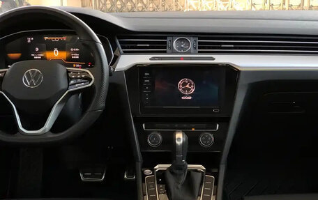 Volkswagen Passat, 2025 год, 2 231 000 рублей, 13 фотография