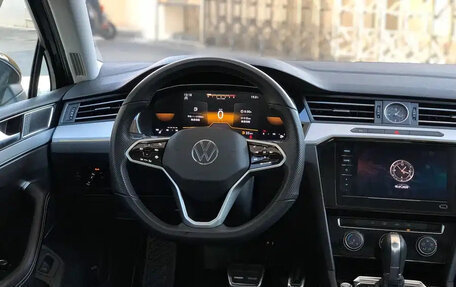 Volkswagen Passat, 2025 год, 2 231 000 рублей, 12 фотография