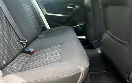 Volkswagen Polo VI (EU Market), 2015 год, 990 000 рублей, 26 фотография