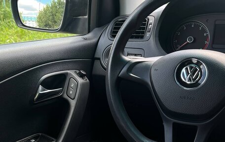 Volkswagen Polo VI (EU Market), 2015 год, 990 000 рублей, 18 фотография