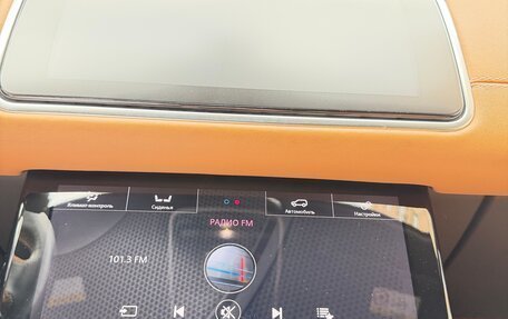 Land Rover Range Rover Velar I, 2018 год, 4 650 000 рублей, 26 фотография