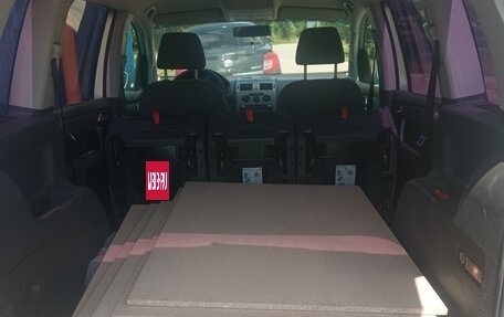 Volkswagen Touran III, 2008 год, 450 000 рублей, 6 фотография