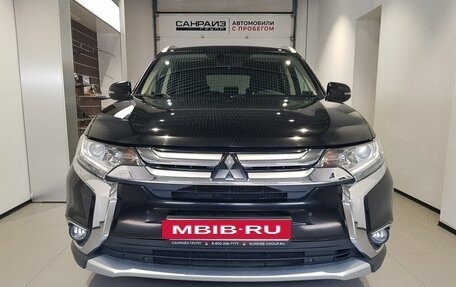 Mitsubishi Outlander III рестайлинг 3, 2017 год, 2 099 000 рублей, 2 фотография