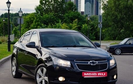 Chevrolet Cruze II, 2011 год, 690 000 рублей, 6 фотография