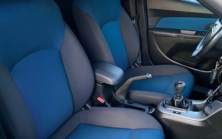 Chevrolet Cruze II, 2011 год, 690 000 рублей, 29 фотография