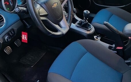 Chevrolet Cruze II, 2011 год, 690 000 рублей, 21 фотография