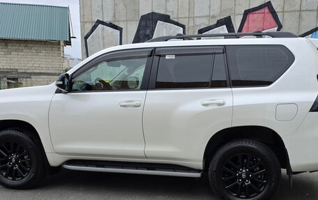 Toyota Land Cruiser Prado 150 рестайлинг 2, 2021 год, 5 500 000 рублей, 4 фотография
