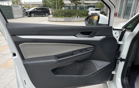 Volkswagen Golf VIII, 2021 год, 1 450 000 рублей, 13 фотография