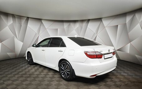 Toyota Camry, 2017 год, 1 647 000 рублей, 4 фотография