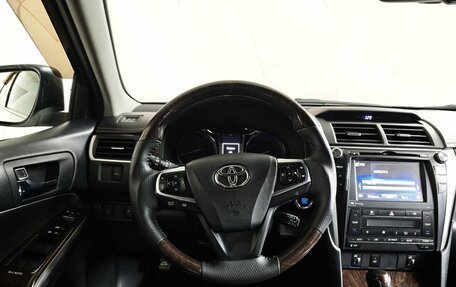 Toyota Camry, 2017 год, 1 647 000 рублей, 18 фотография