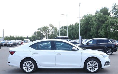 Skoda Octavia IV, 2020 год, 2 240 000 рублей, 4 фотография