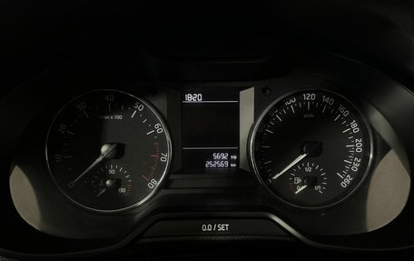 Skoda Octavia, 2015 год, 950 000 рублей, 11 фотография