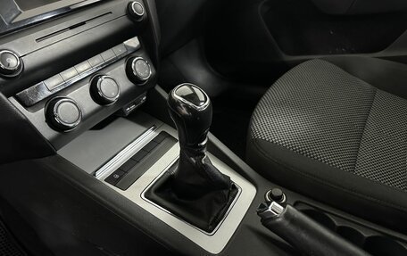 Skoda Octavia, 2015 год, 950 000 рублей, 13 фотография