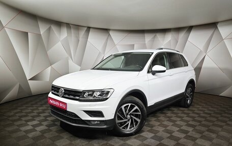 Volkswagen Tiguan II, 2018 год, 1 995 000 рублей, 1 фотография