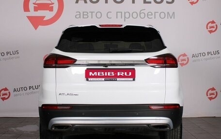 Geely Atlas, 2022 год, 1 830 000 рублей, 4 фотография