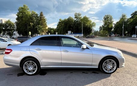 Mercedes-Benz E-Класс, 2012 год, 1 330 000 рублей, 2 фотография