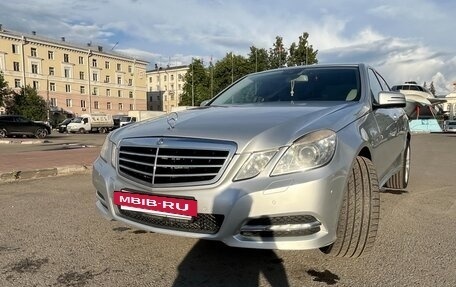 Mercedes-Benz E-Класс, 2012 год, 1 330 000 рублей, 6 фотография