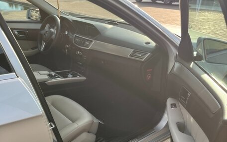 Mercedes-Benz E-Класс, 2012 год, 1 330 000 рублей, 16 фотография