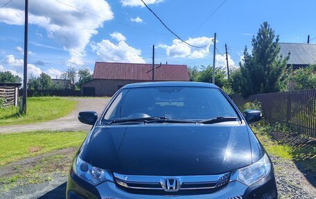 Honda Insight II рестайлинг, 2012 год, 1 200 000 рублей, 2 фотография