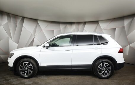 Volkswagen Tiguan II, 2018 год, 1 995 000 рублей, 5 фотография