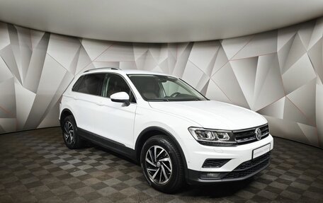 Volkswagen Tiguan II, 2018 год, 1 995 000 рублей, 3 фотография