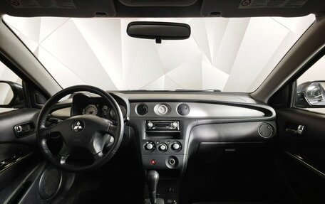 Mitsubishi Outlander III рестайлинг 3, 2005 год, 497 000 рублей, 11 фотография