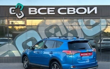 Toyota RAV4, 2018 год, 1 900 000 рублей, 3 фотография