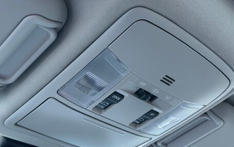 Toyota RAV4, 2018 год, 1 900 000 рублей, 14 фотография