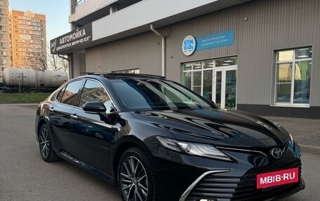 Toyota Camry, 2023 год, 4 200 000 рублей, 5 фотография
