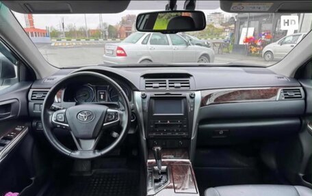 Toyota Camry, 2015 год, 1 800 000 рублей, 4 фотография