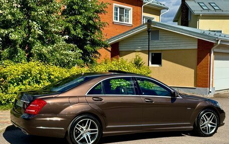 Mercedes-Benz S-Класс, 2011 год, 2 450 000 рублей, 4 фотография