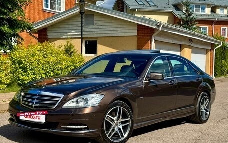 Mercedes-Benz S-Класс, 2011 год, 2 450 000 рублей, 6 фотография