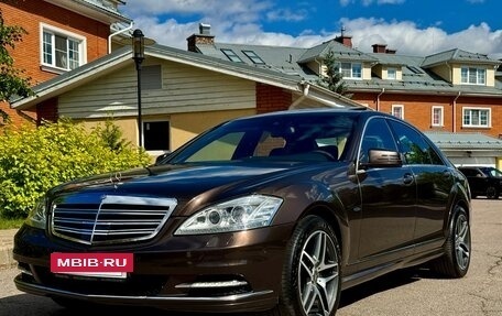 Mercedes-Benz S-Класс, 2011 год, 2 450 000 рублей, 10 фотография