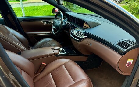 Mercedes-Benz S-Класс, 2011 год, 2 450 000 рублей, 25 фотография
