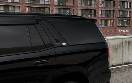 Cadillac Escalade V, 2021 год, 6 990 000 рублей, 9 фотография