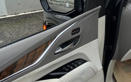 Cadillac Escalade V, 2021 год, 6 990 000 рублей, 14 фотография