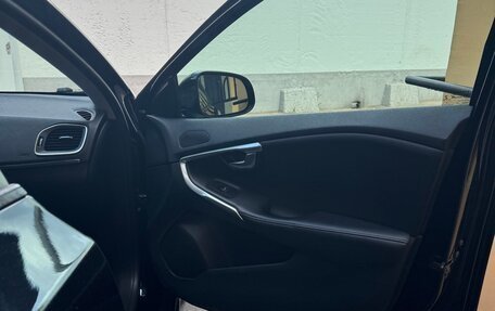 Volvo V40 Cross Country I, 2016 год, 1 400 000 рублей, 31 фотография