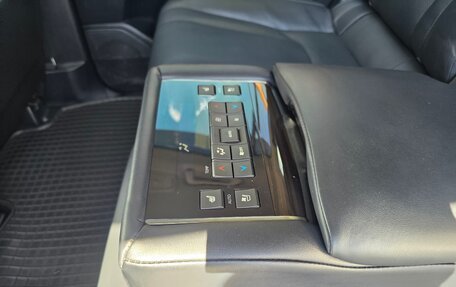 Lexus LX III, 2016 год, 6 890 000 рублей, 38 фотография