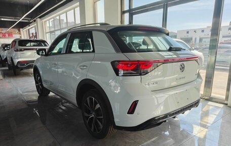 Volkswagen T-Roc I, 2026 год, 2 300 000 рублей, 3 фотография