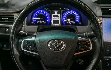 Toyota Camry, 2017 год, 2 490 000 рублей, 17 фотография